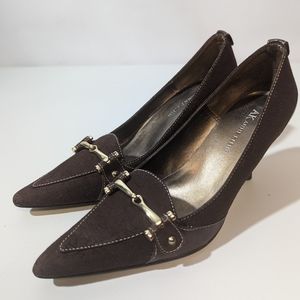 Anne Klein women's size 6 brown monogrammed pump